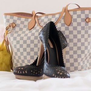 BCBG MaxAzria Sexy and Stylish Leather Pumps